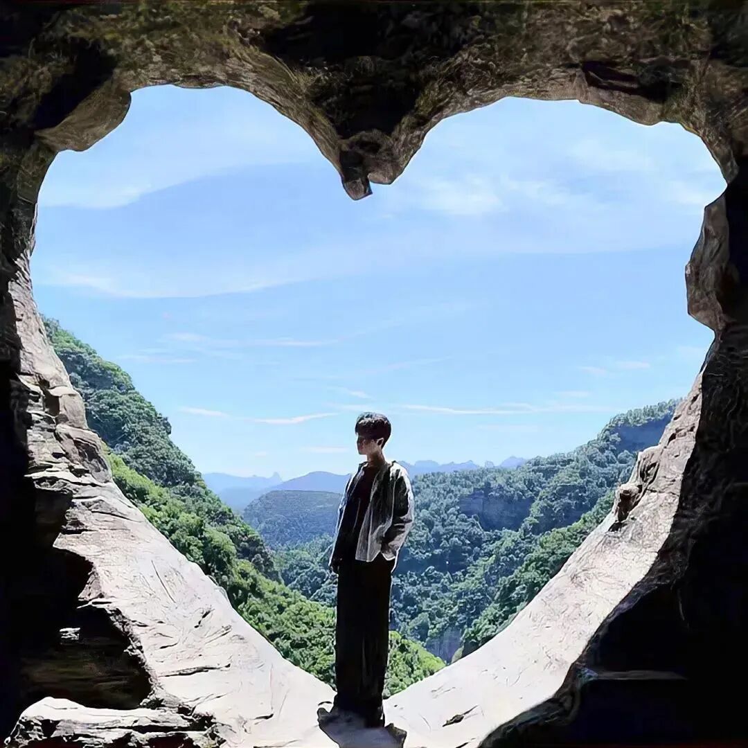 shanfengxinaihe山峰爱心真人情侣头像