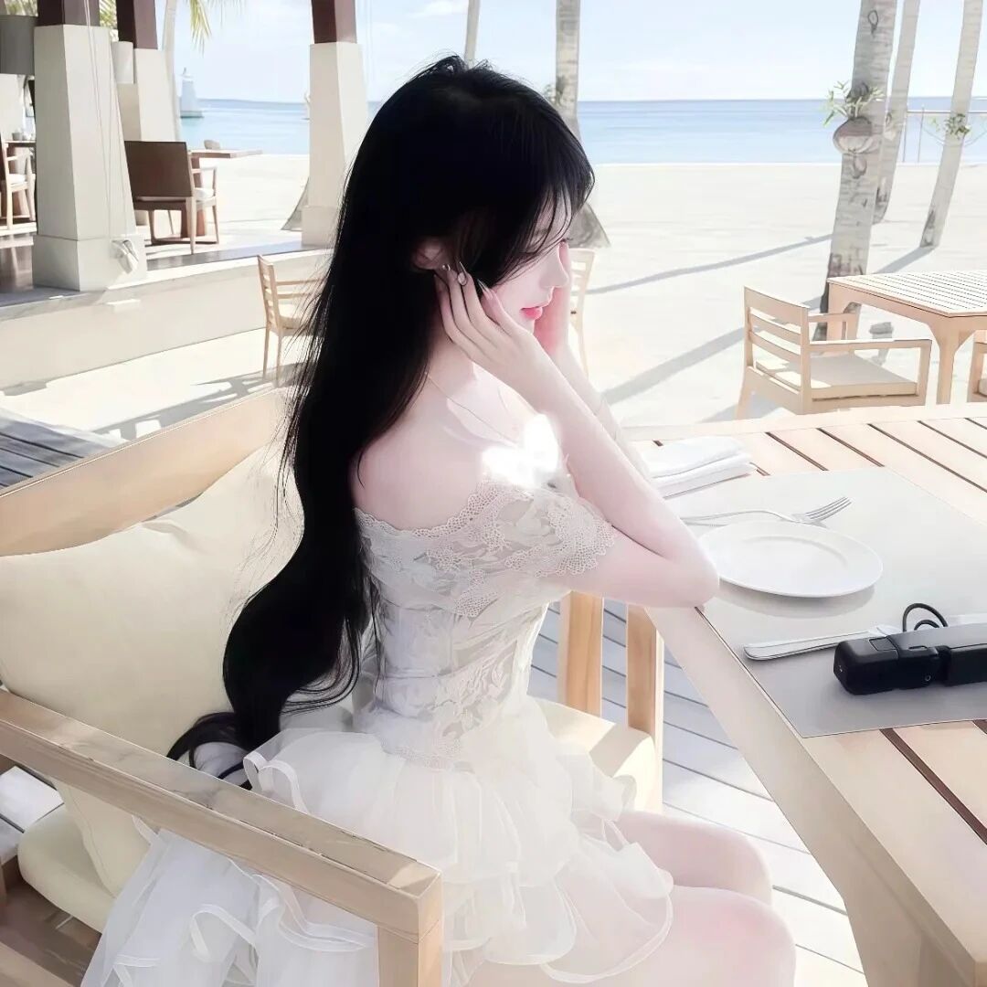 纯欲侧脸女生头像