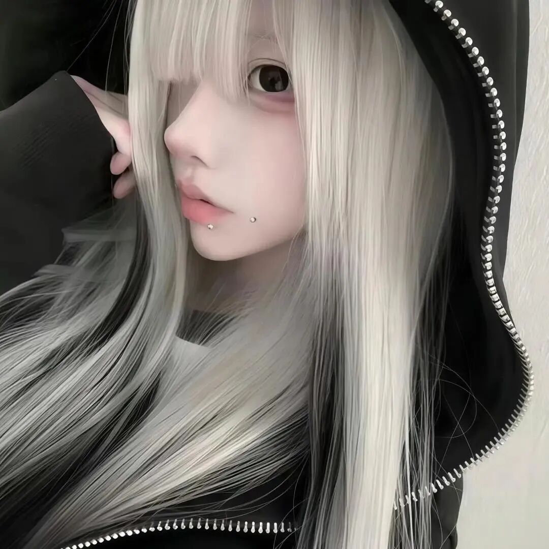 权威侧脸女生头像