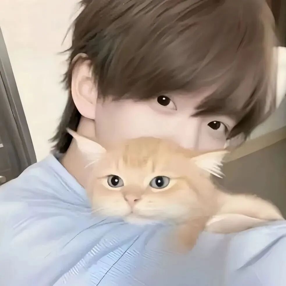 nhyqxiliankechuhainuo抱着猫咪单人真人情侣头像