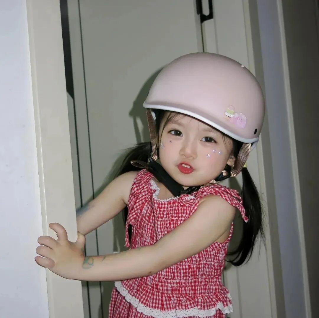 小女孩萌娃头像