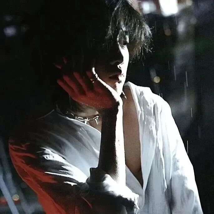 男生 男生头像 男头 氛围感 氛围感头像 氛围感男头 氛围感男生头像 侧脸 侧脸头像