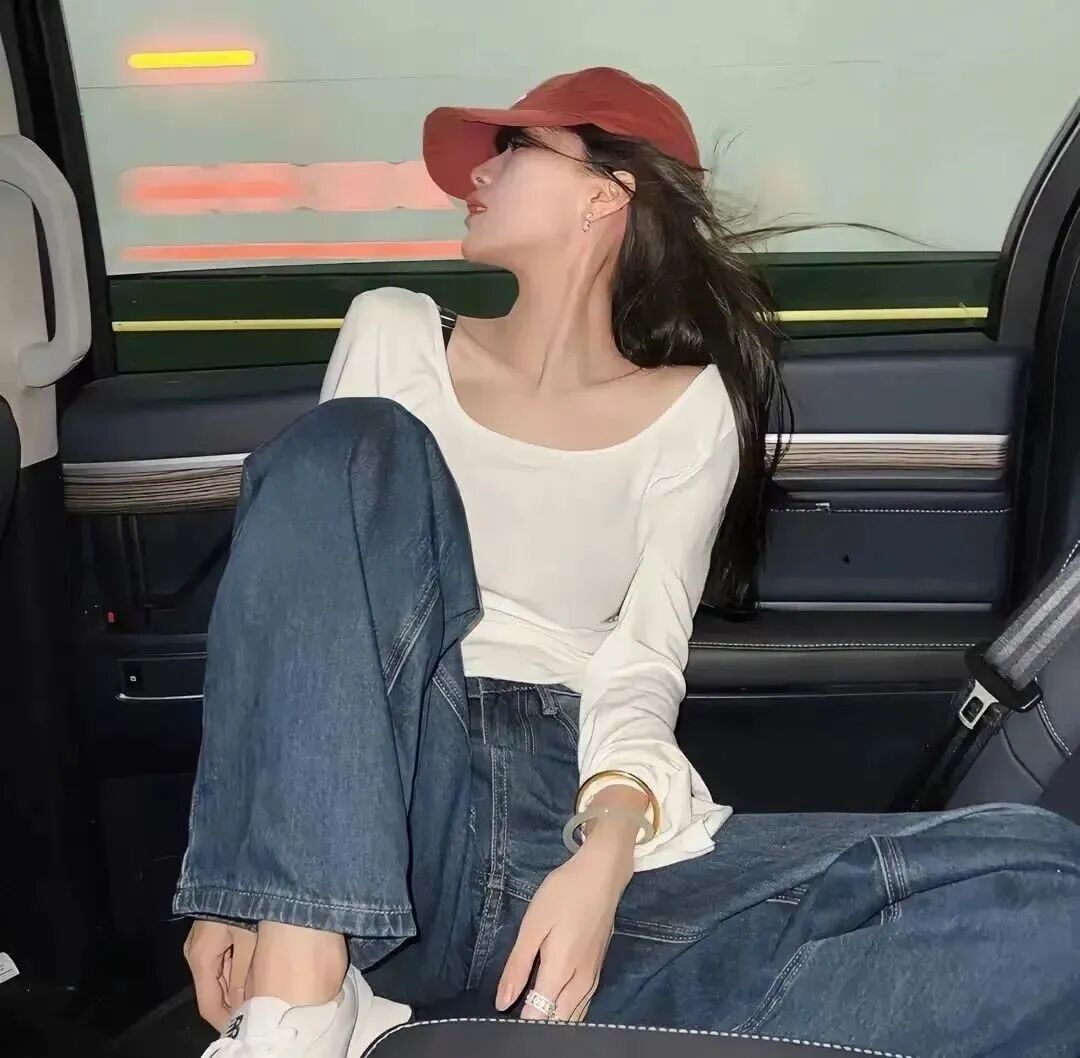 女生 女生头像 女头 氛围感 氛围感头像 氛围感女生头像 氛围感女头 侧脸 侧脸头像