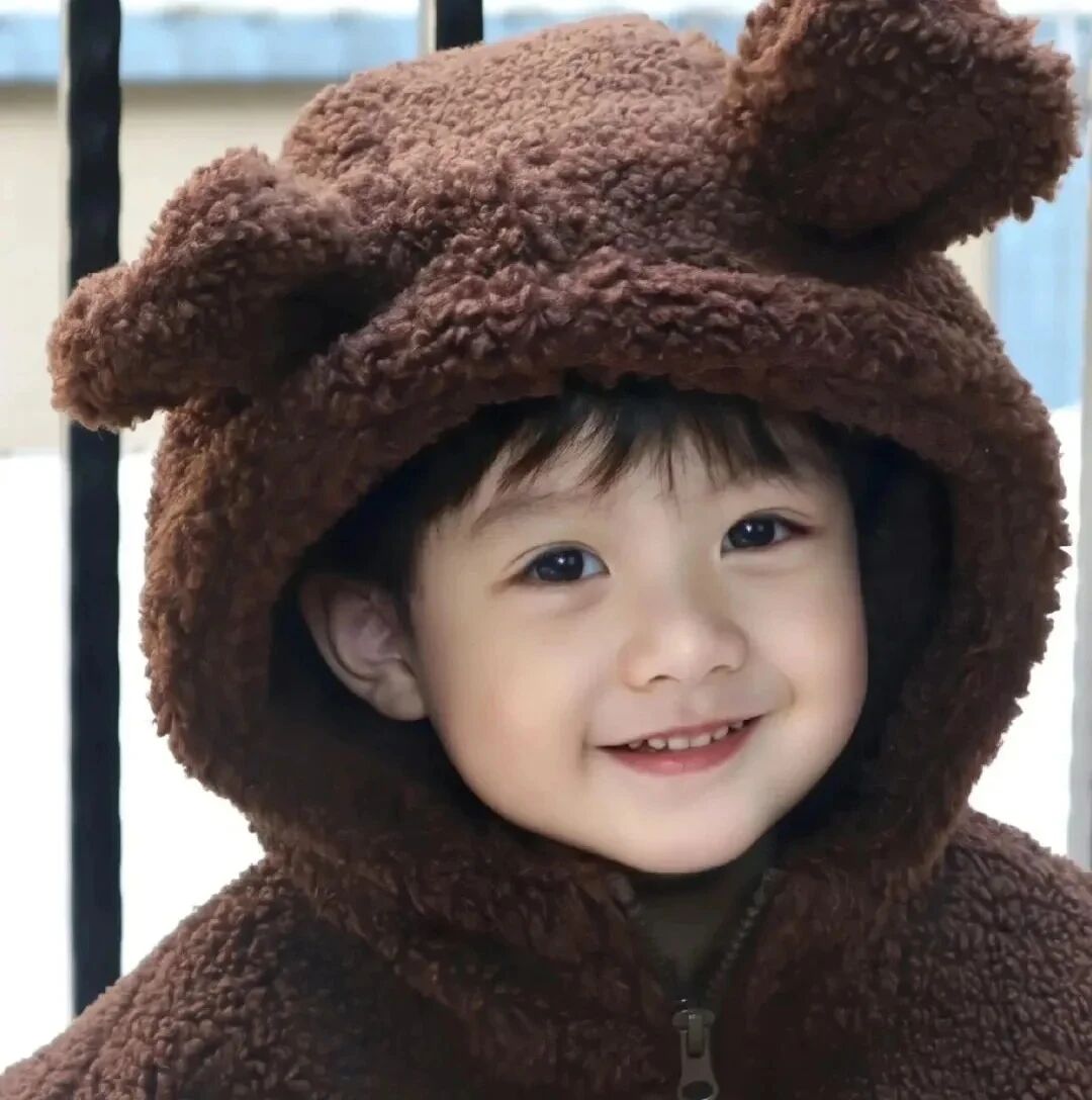 小男孩萌娃头像