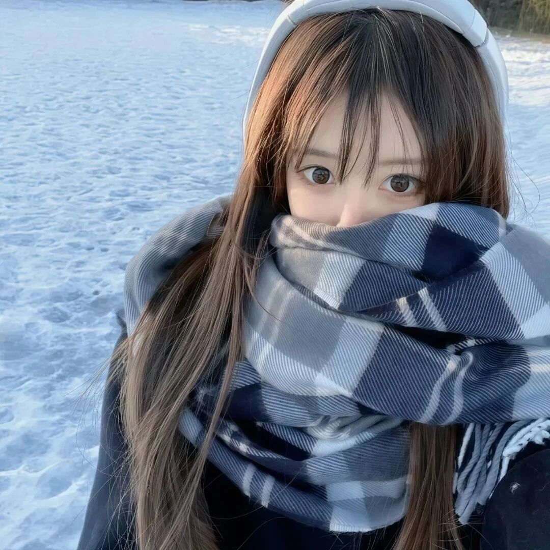 围巾冬天甜妹女生头像