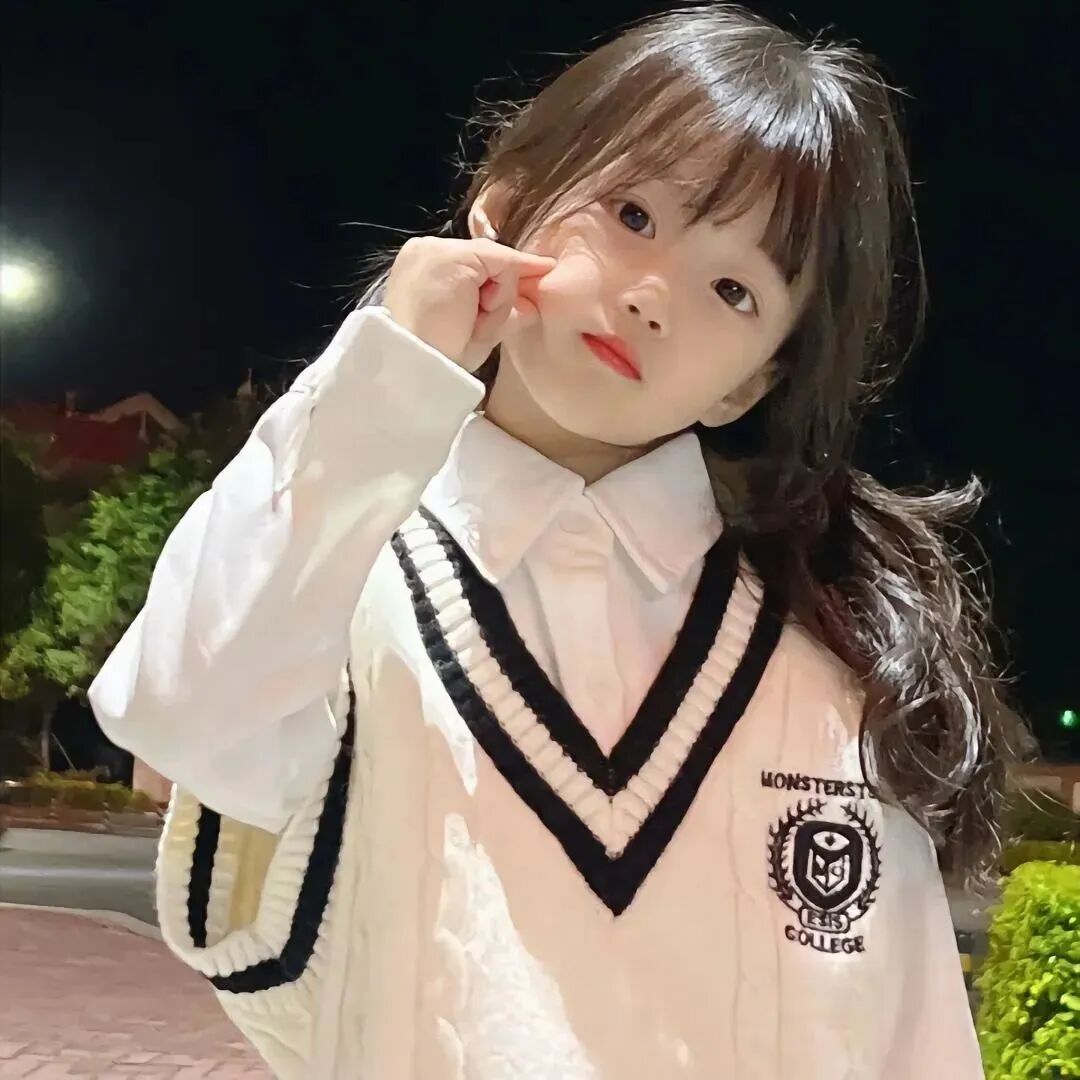 小女孩萌娃头像