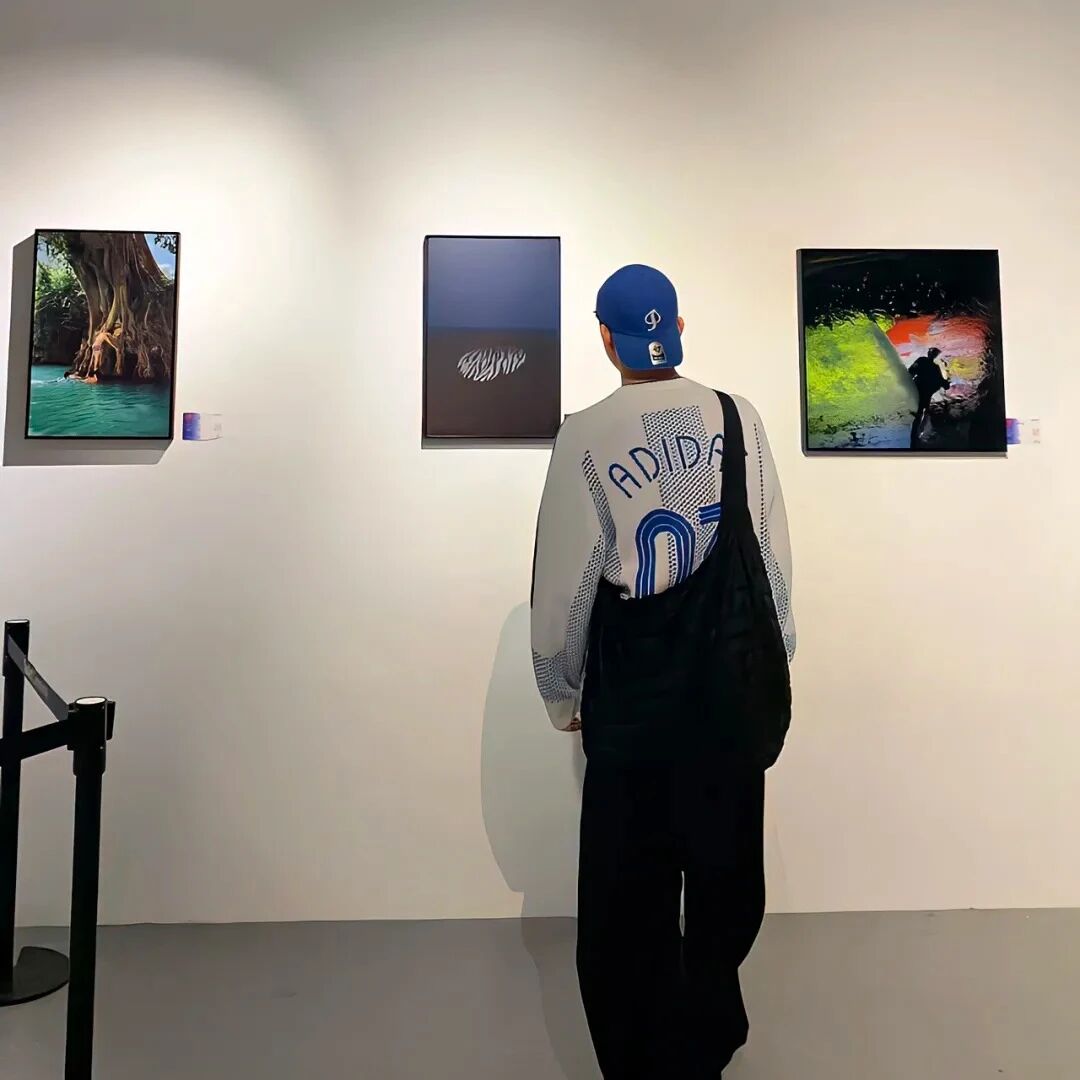 小众背影不露脸男生头像