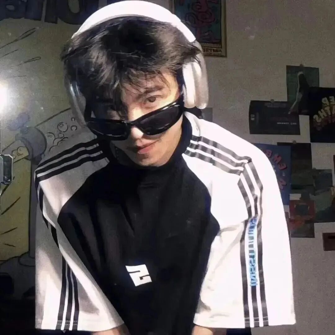 墨镜痞帅男生头像