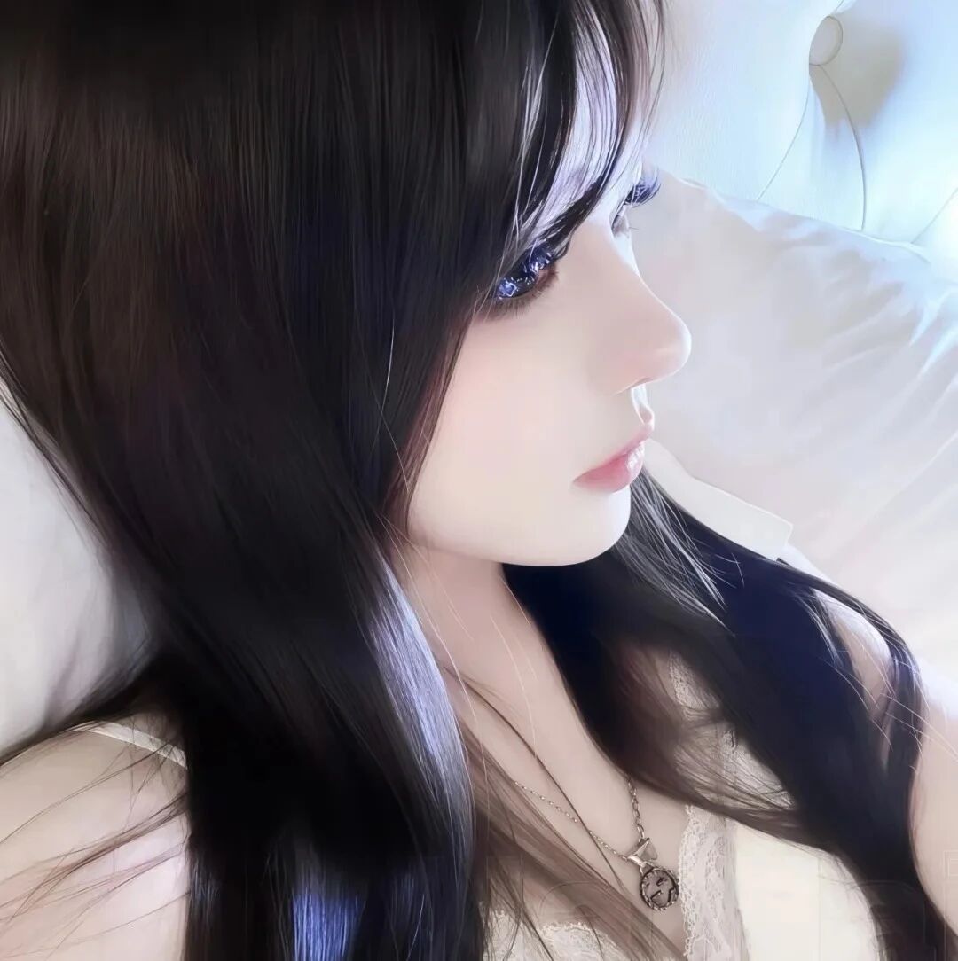 纯欲侧脸女生头像