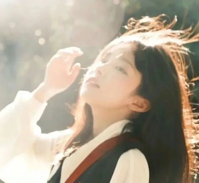 光感女生头像