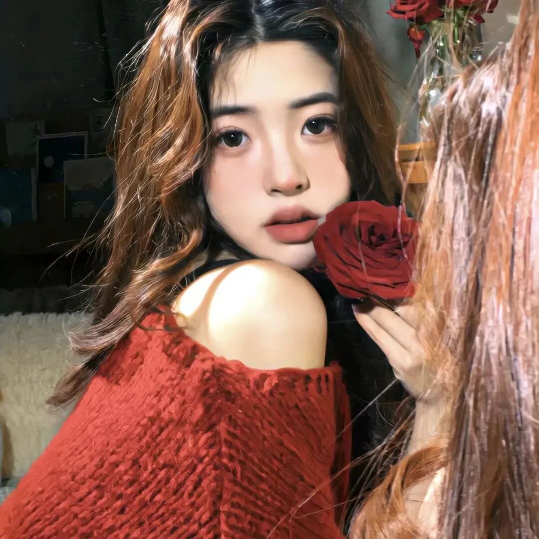 鲜花温柔女生头像
