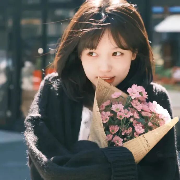 鲜花氛围感女生头像