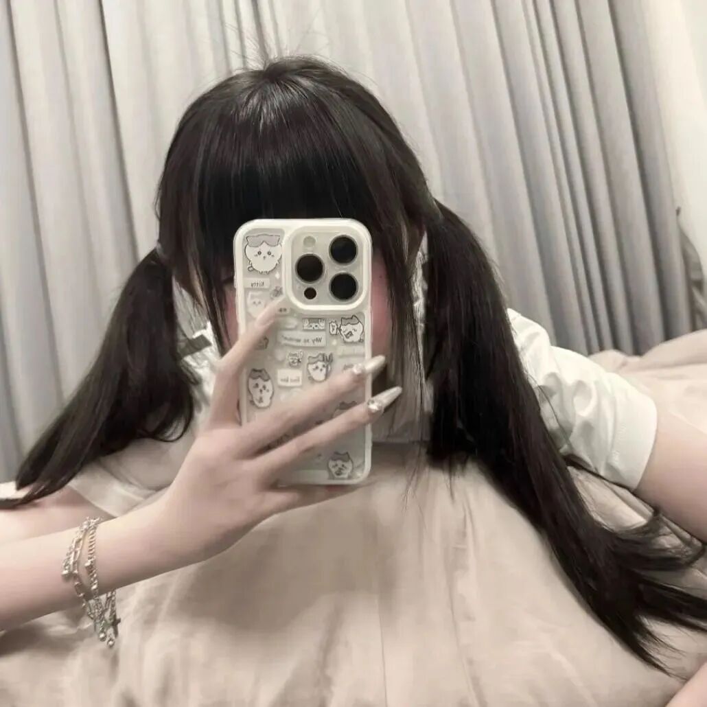 自拍手机少萝女生头像