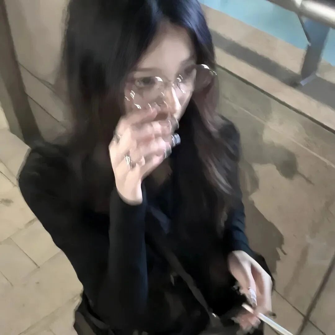 御姐女生头像