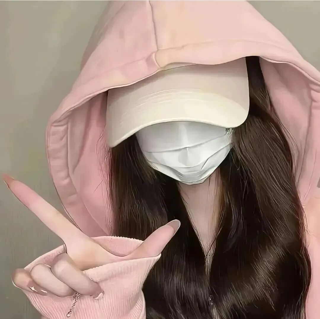 xqishoubanlv手势真人情侣头像