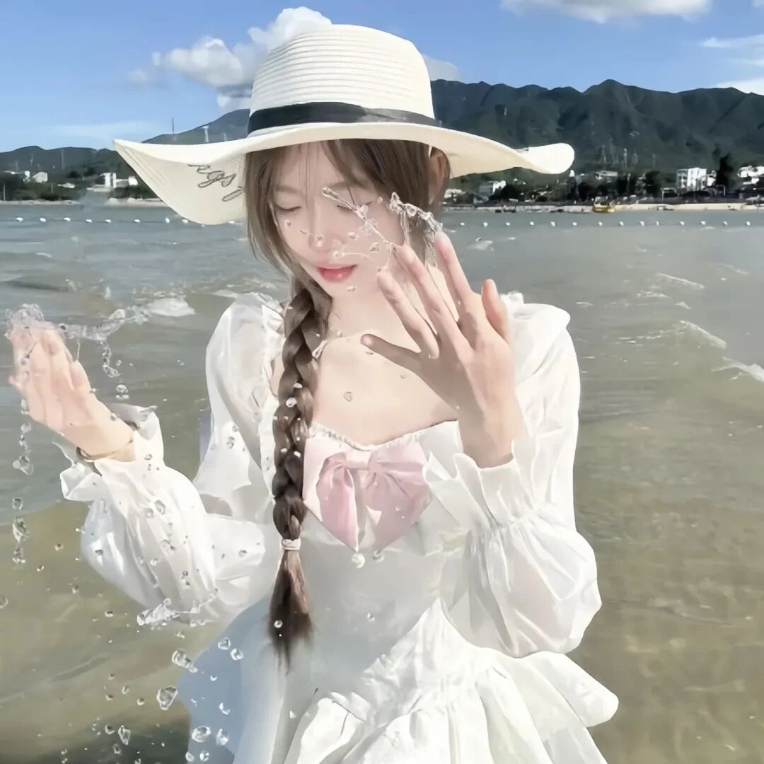 海边温柔女生头像