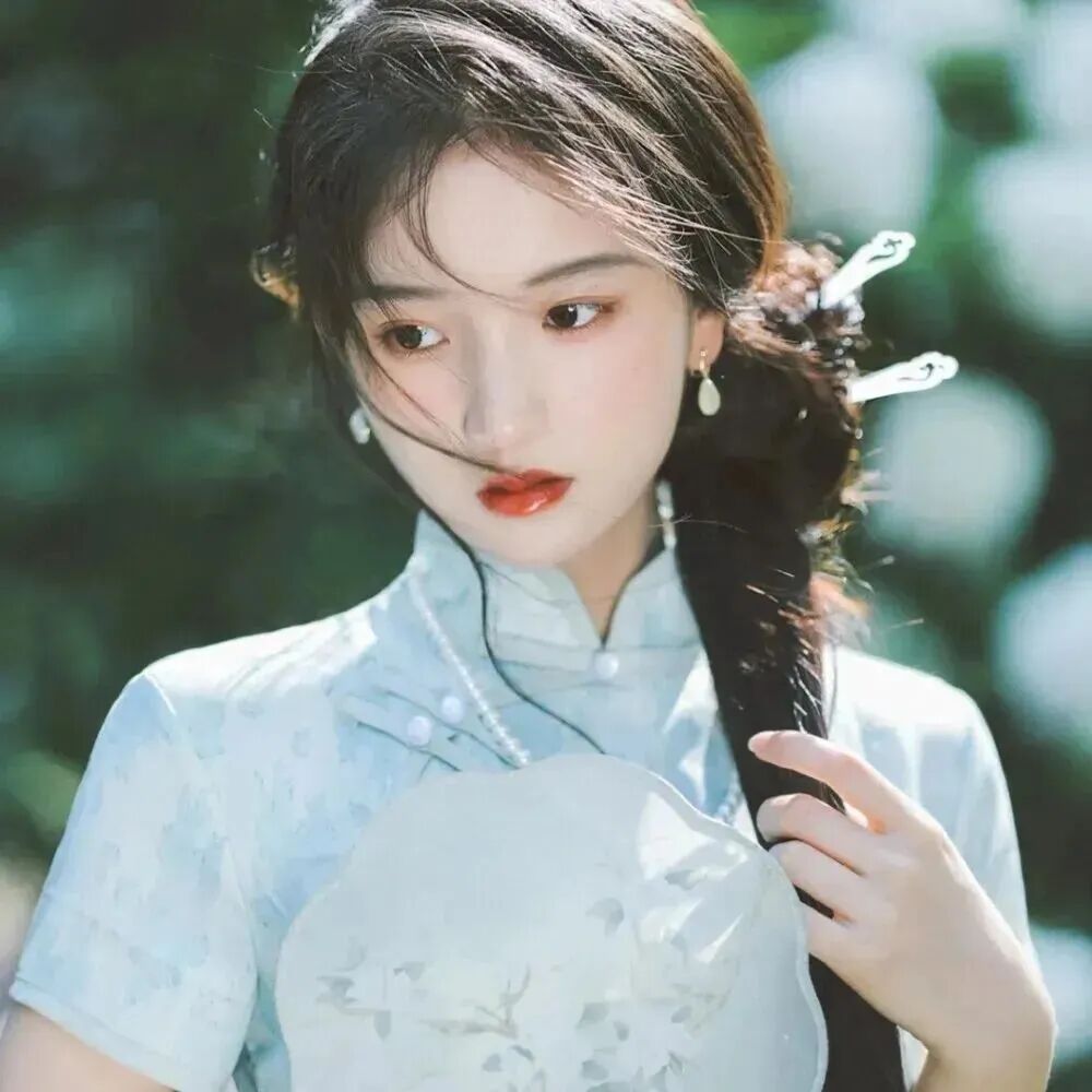 新中式女生头像