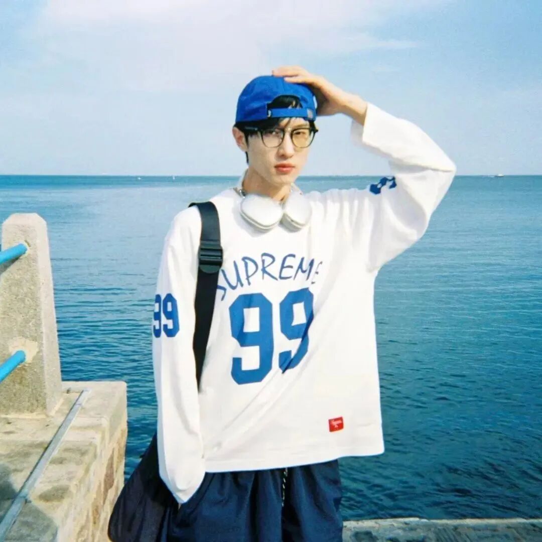 海边个性男生头像