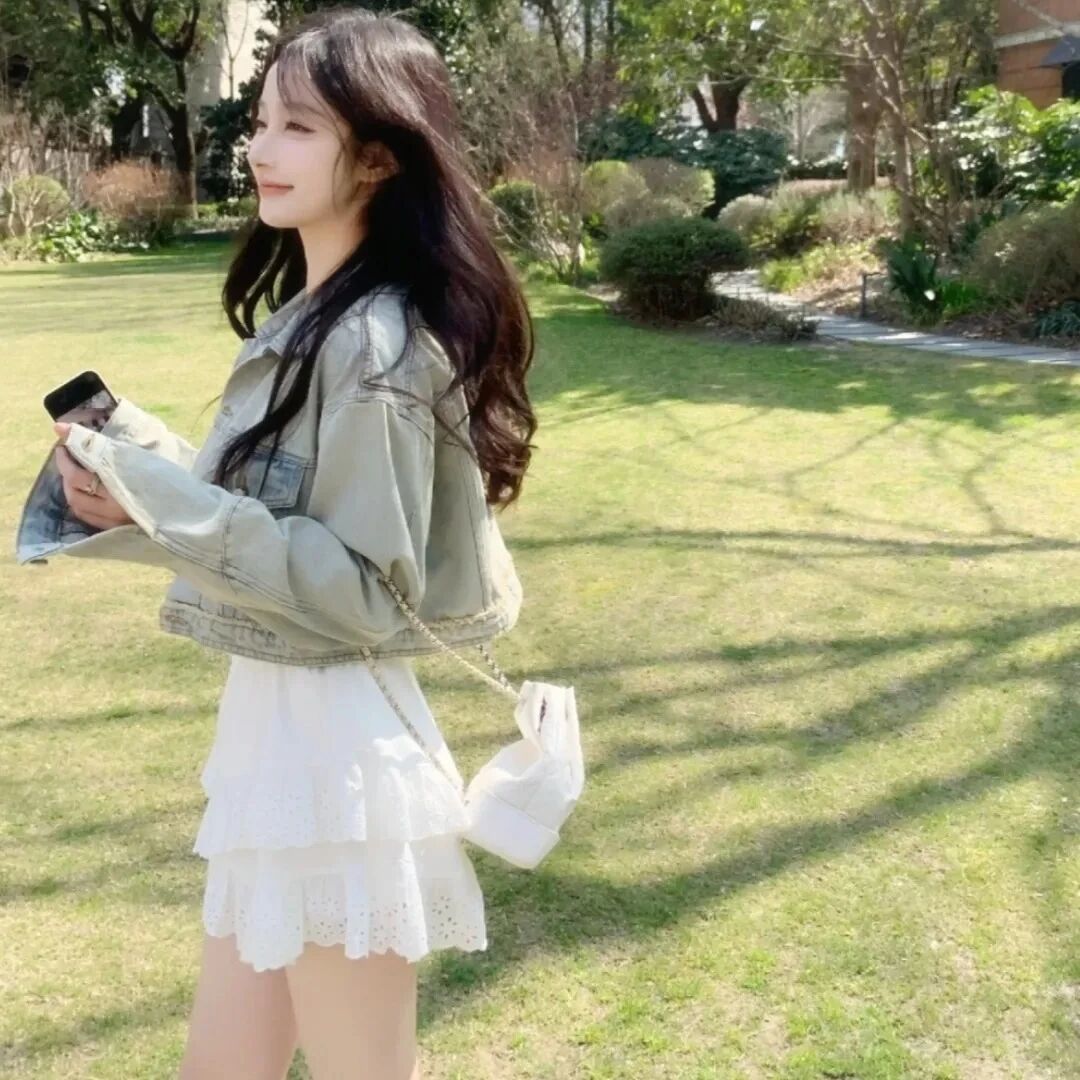 小清新侧脸女生头像