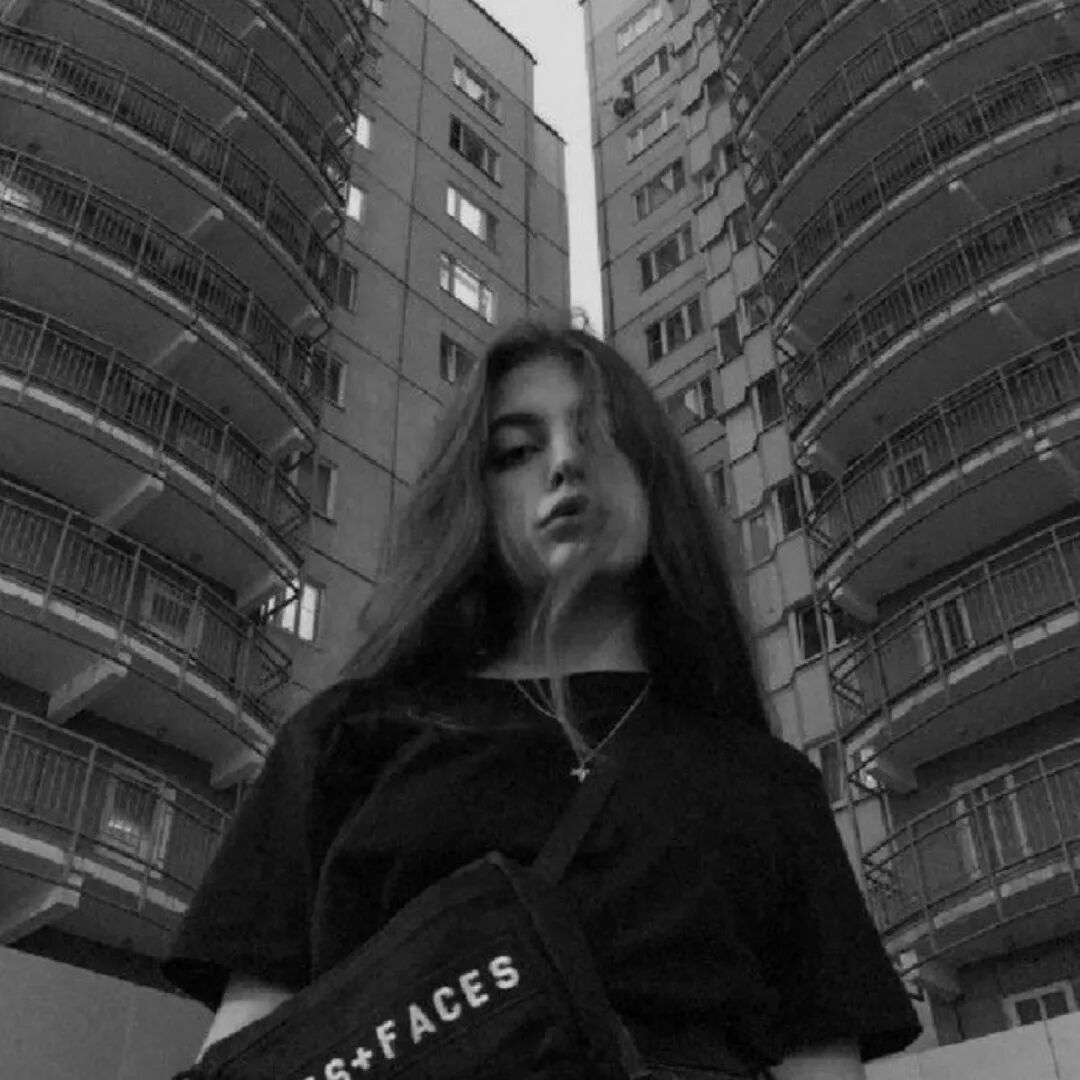 黑白欧美女生头像
