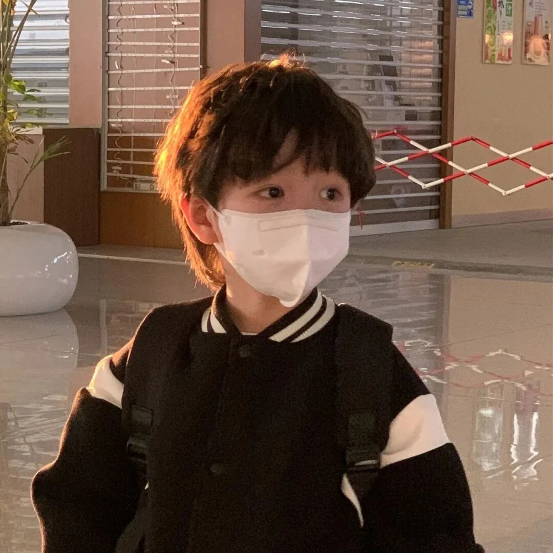 小男孩萌娃头像