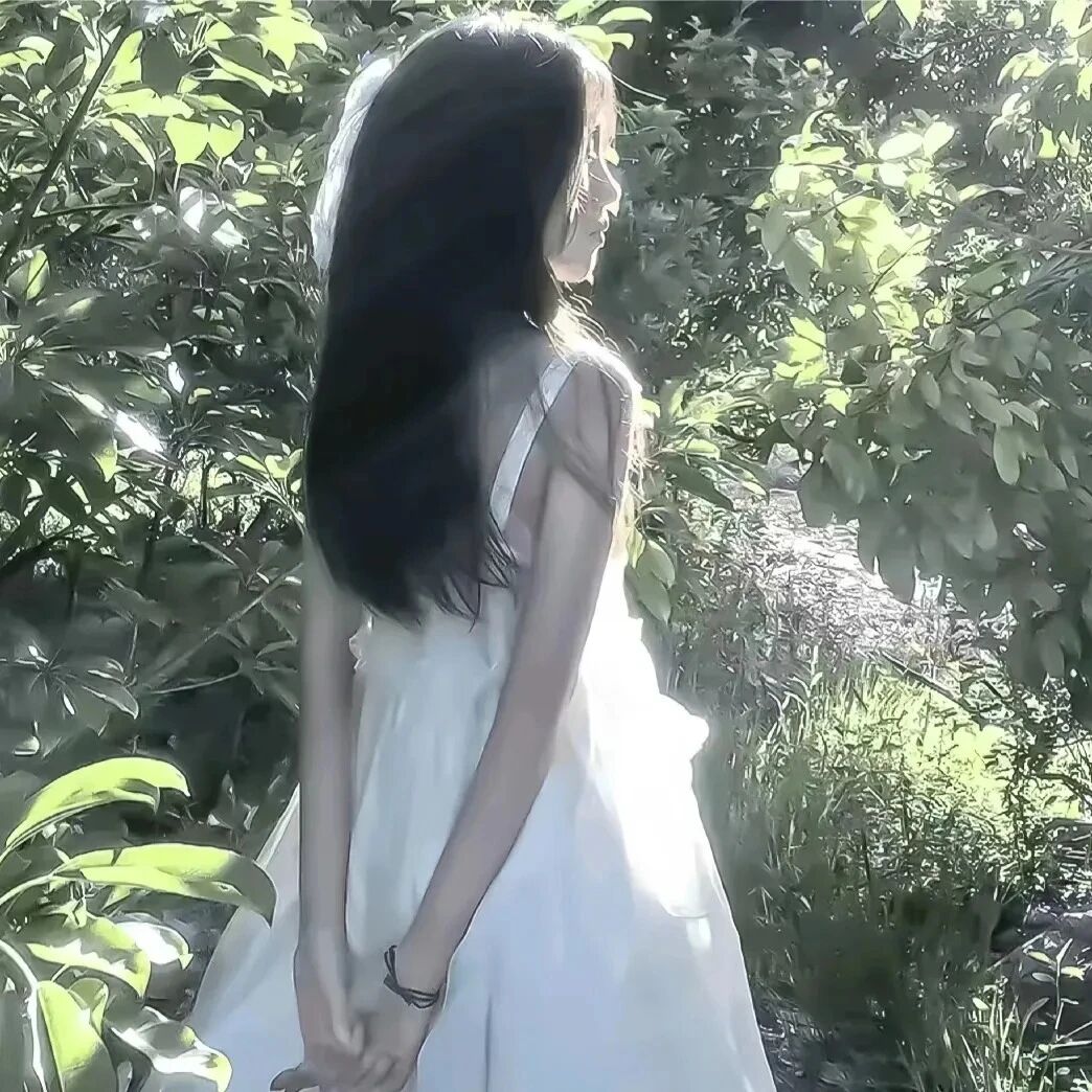温柔侧脸女生头像