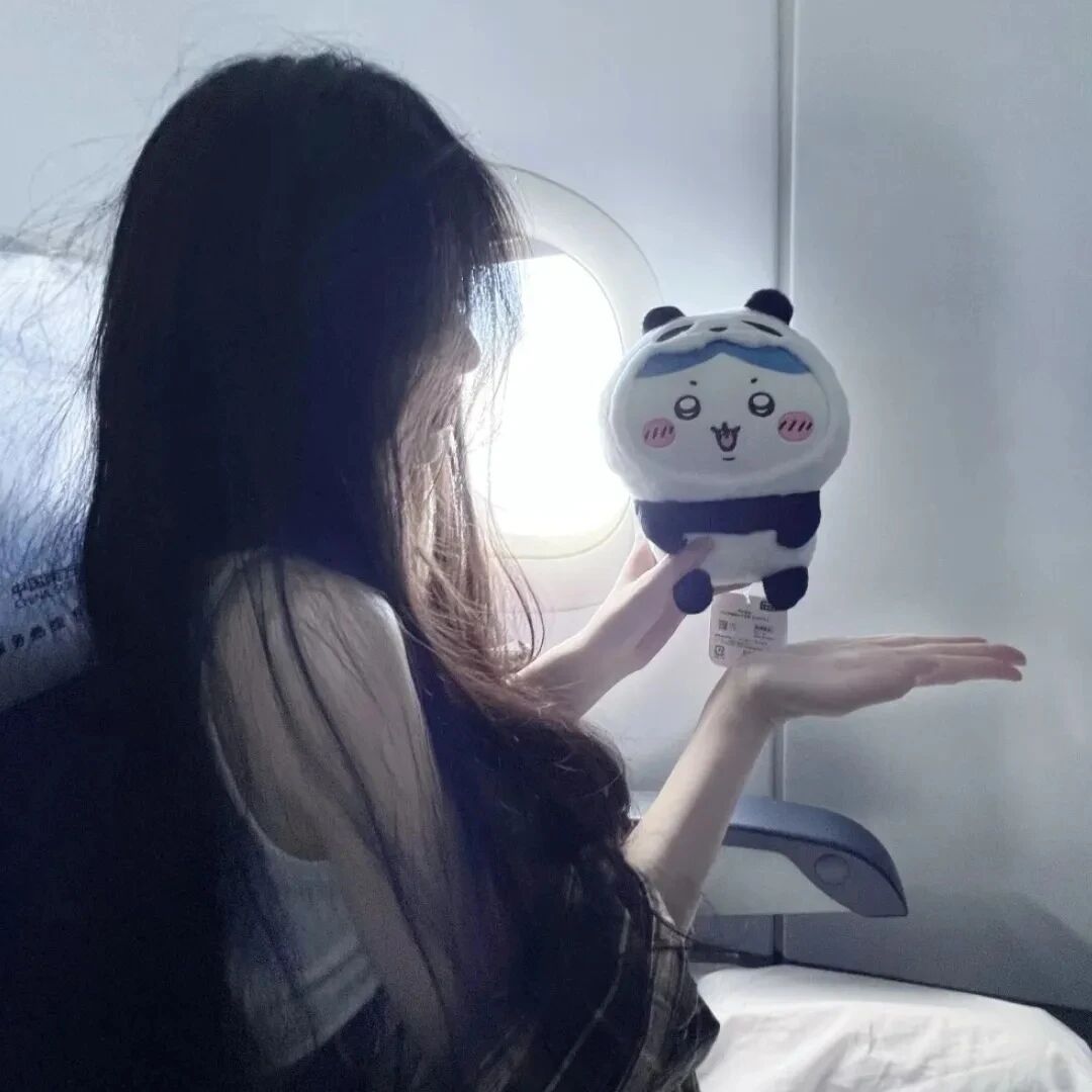 飞机小众侧脸女生头像