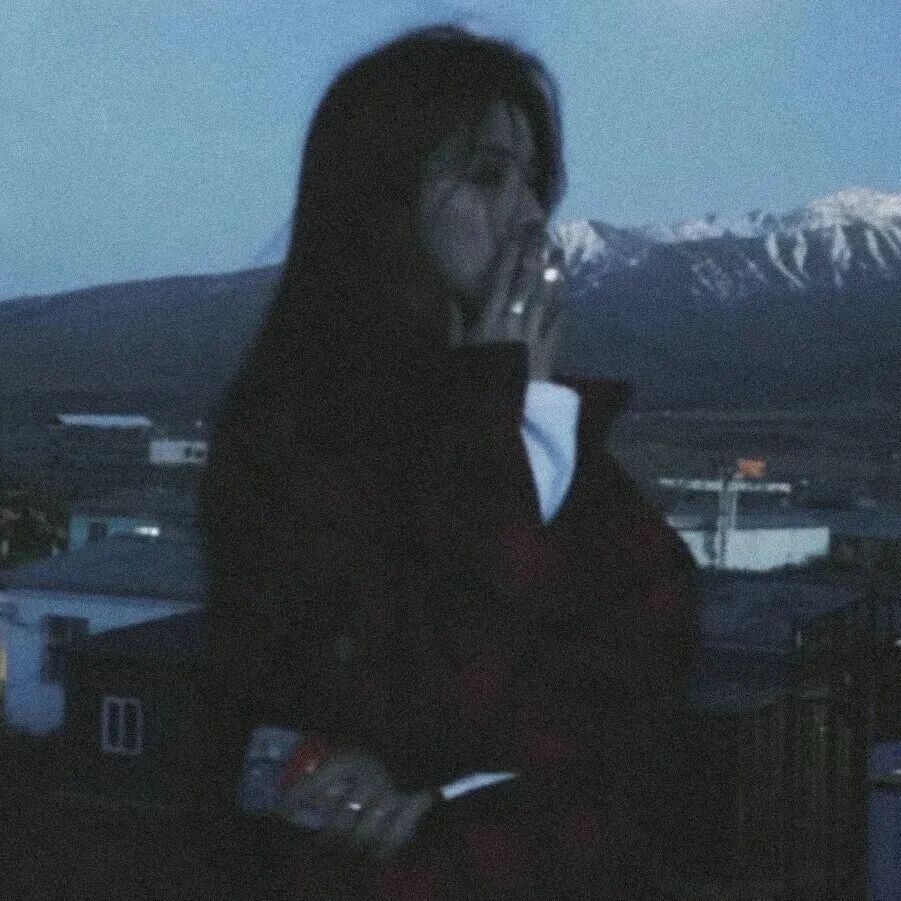 氛围感温柔女生头像