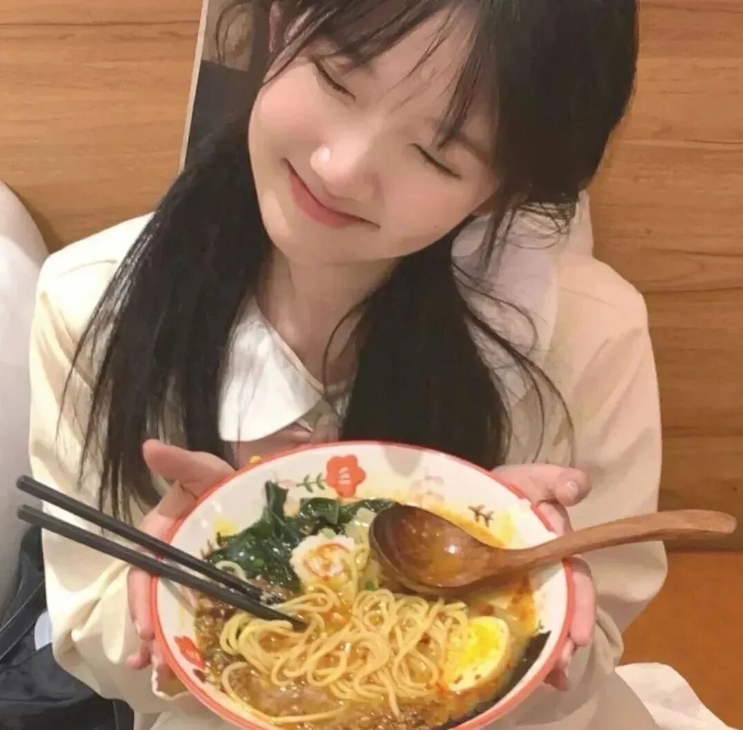 吃货甜妹女生头像