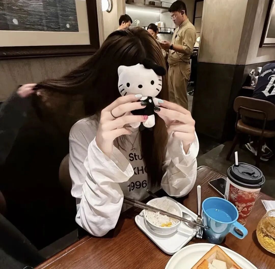 三丽鸥kt猫甜妹不露脸女生头像