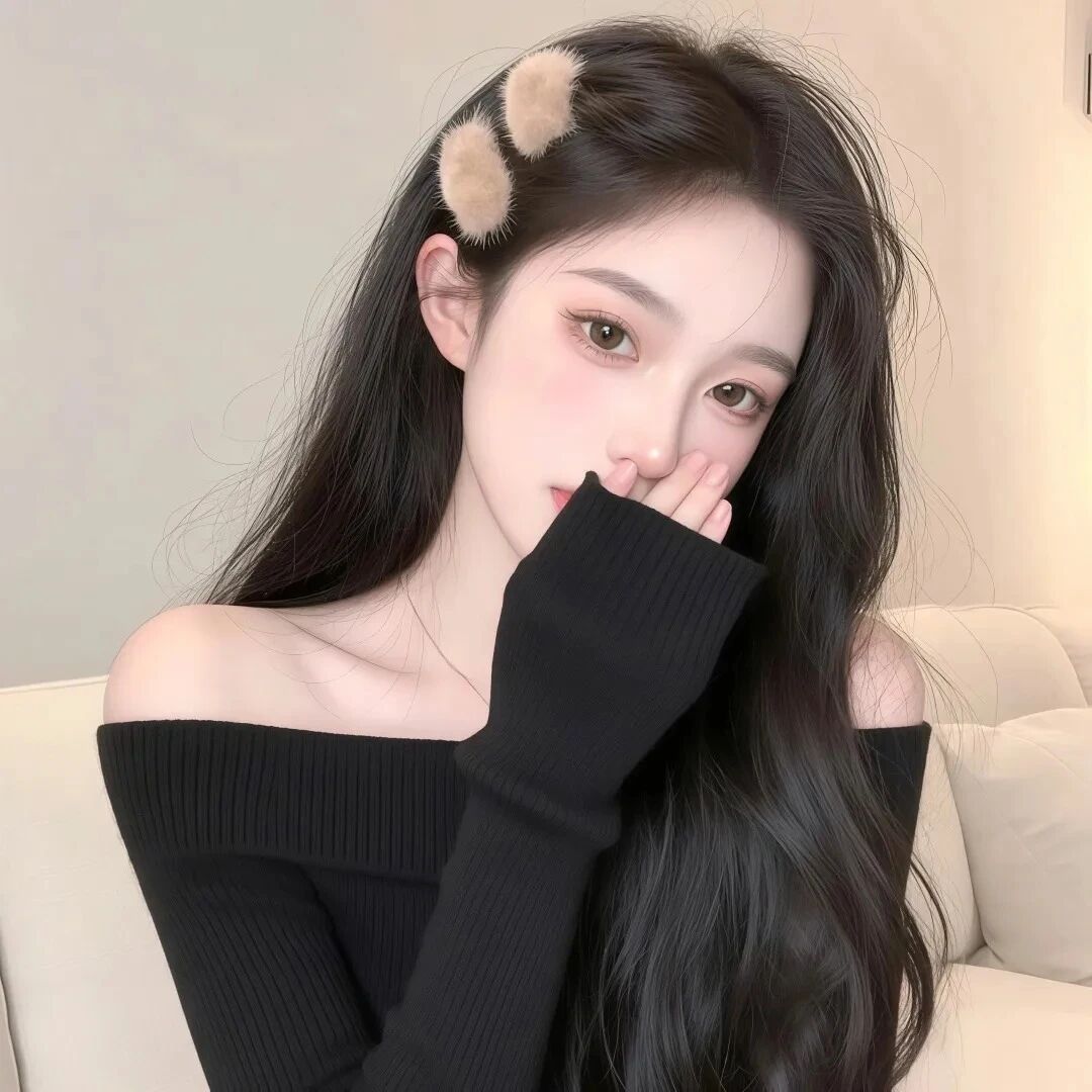捂嘴温柔女生头像