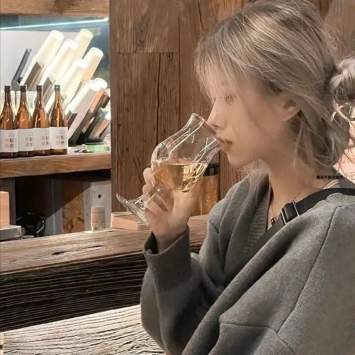 女生 女生头像 女头 侧脸 侧脸头像