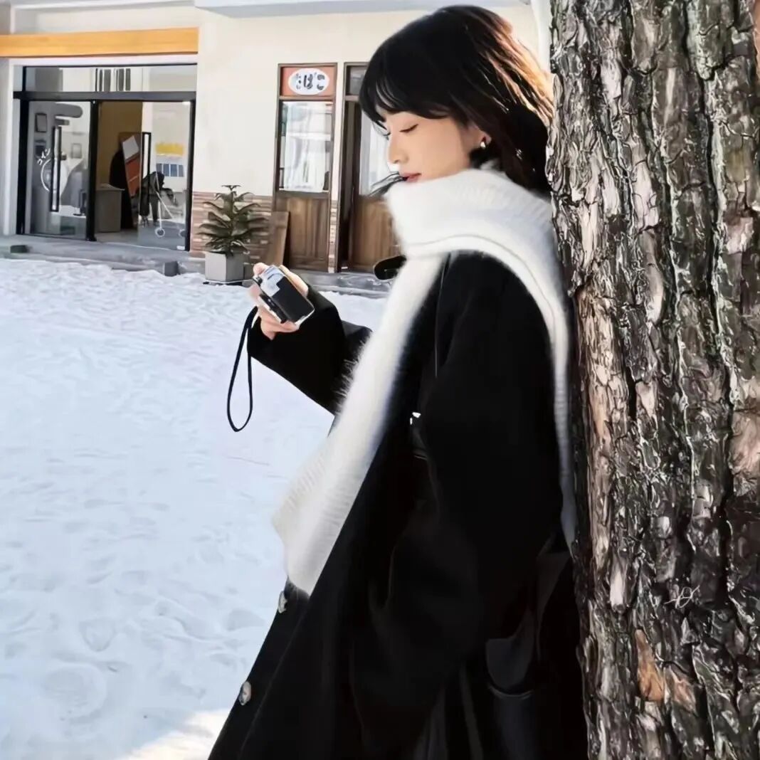 女生头像 女头 女生 氛围感 氛围感头像 雪 侧脸 侧脸头像