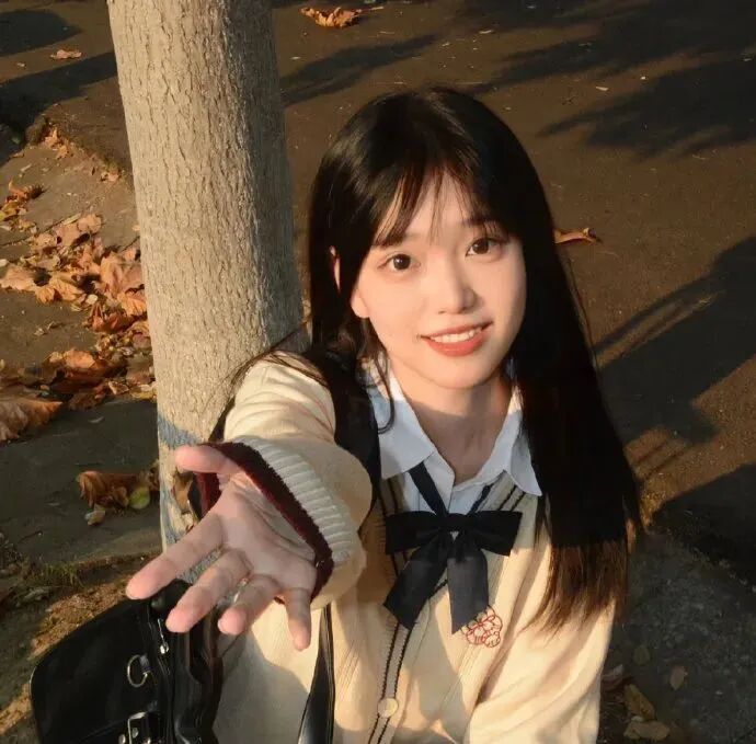 秋天女生头像