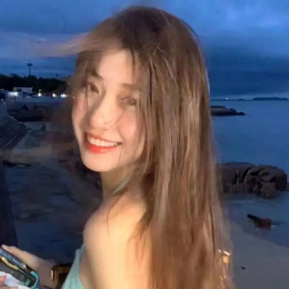 女生 女生头像 女头 氛围感 氛围感头像 海边头像