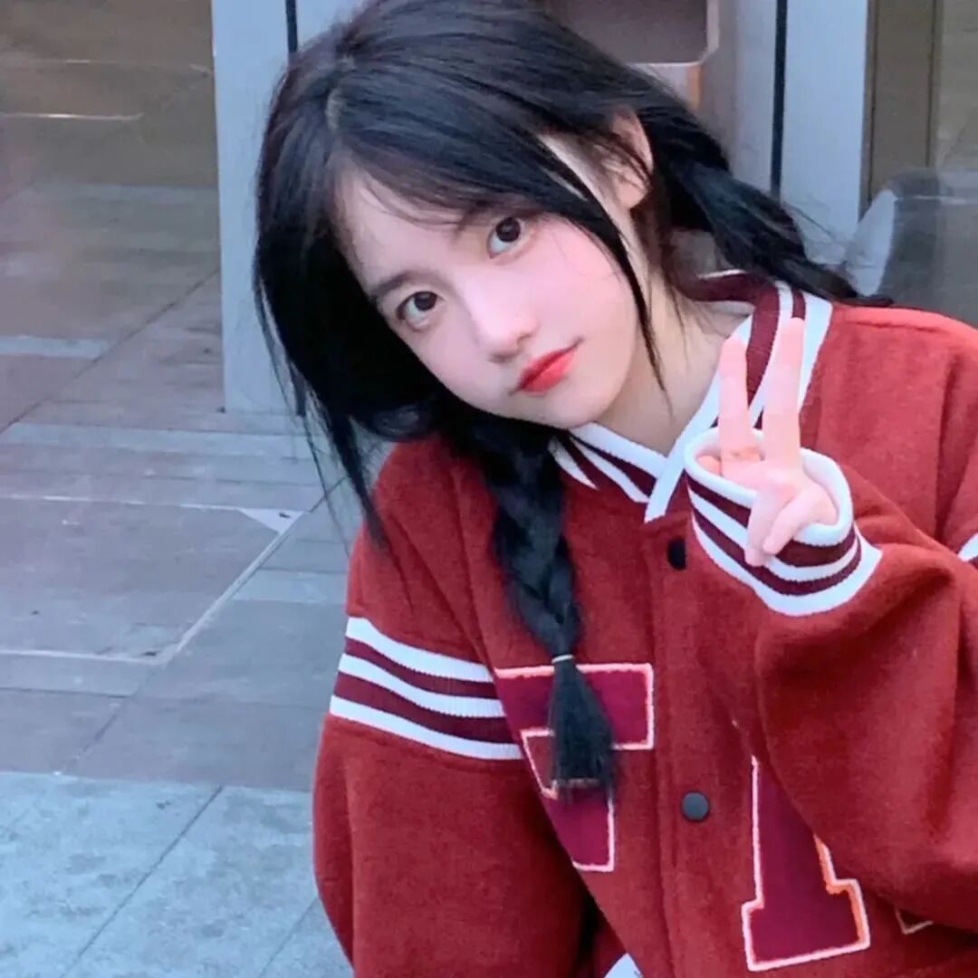 新年甜妹女生头像