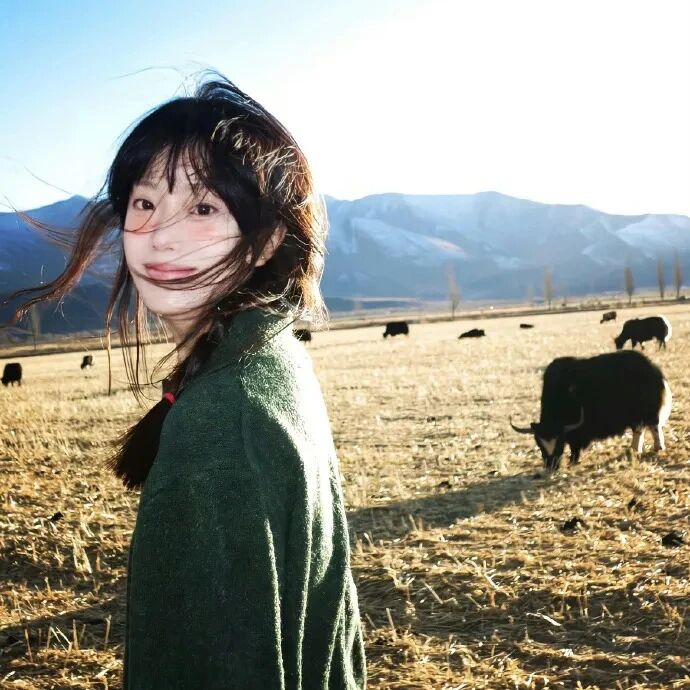 自由感女生头像