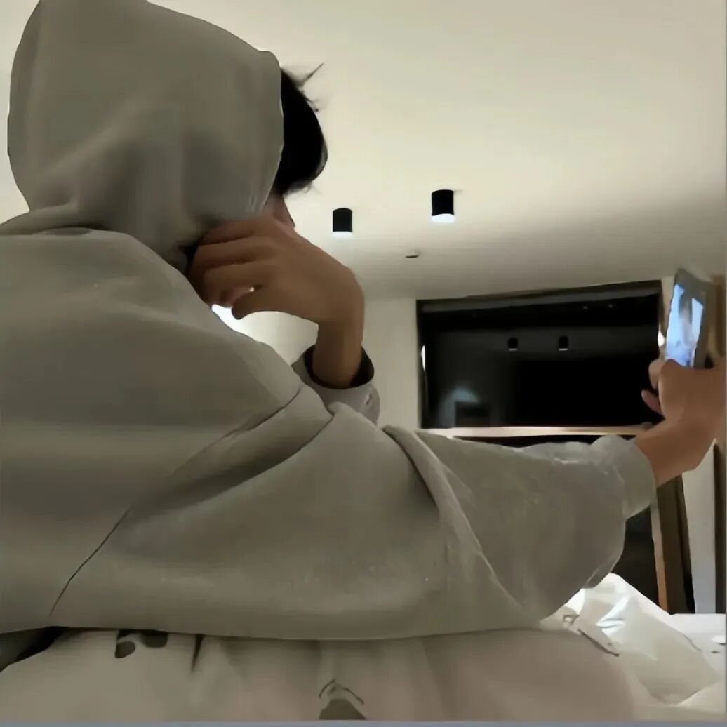 个性侧脸男生头像