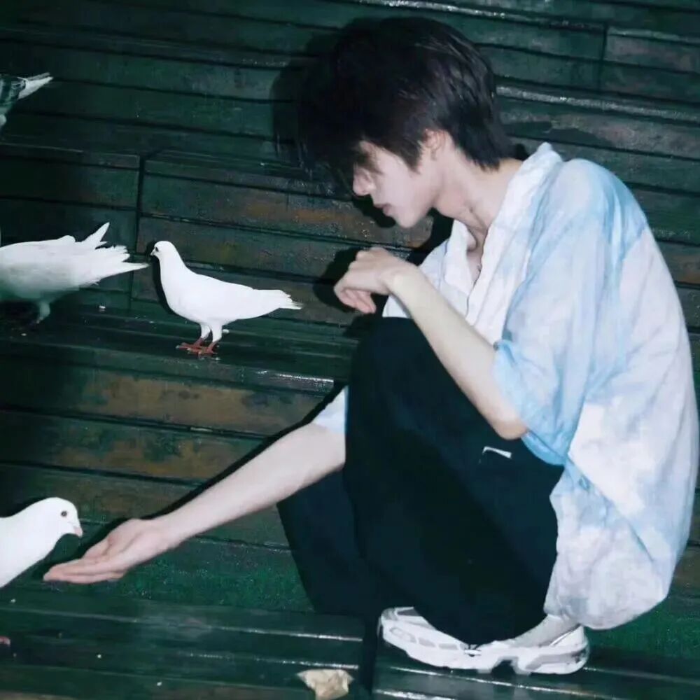 个性侧脸男生头像