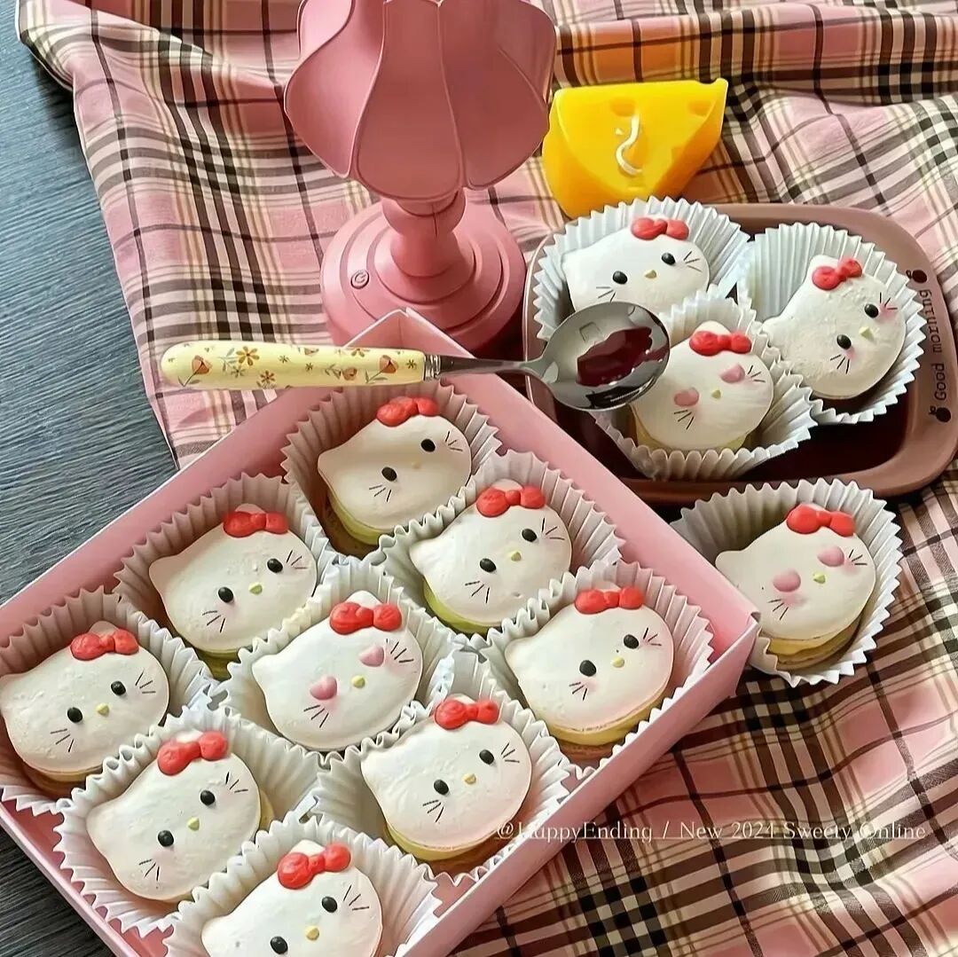 ins三丽鸥kt猫背景图