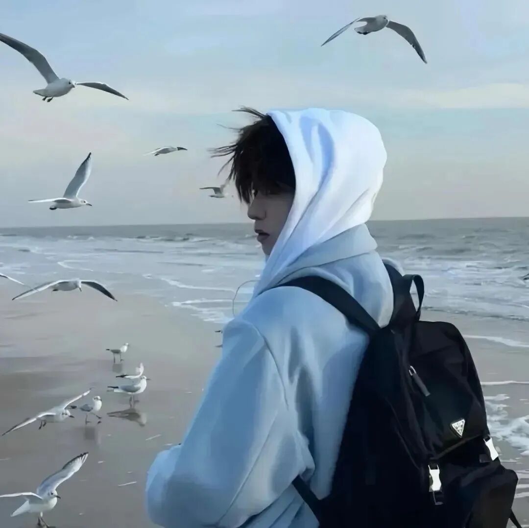 haibsxytrgvbanlv海边不明显真人情侣头像