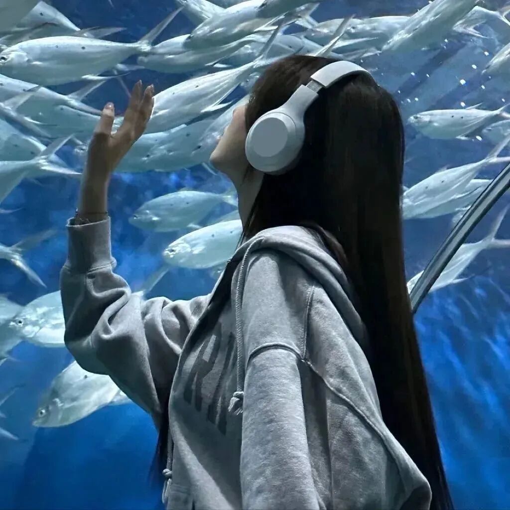 daieryhqazplmqixi戴耳机鱼单人真人情侣头像