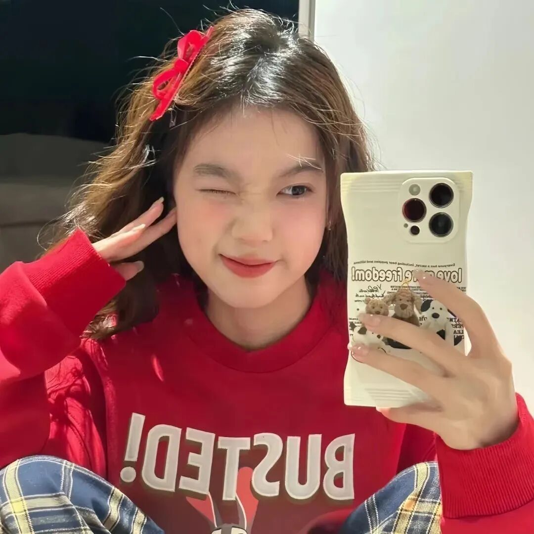 新年甜妹自拍手机女生头像