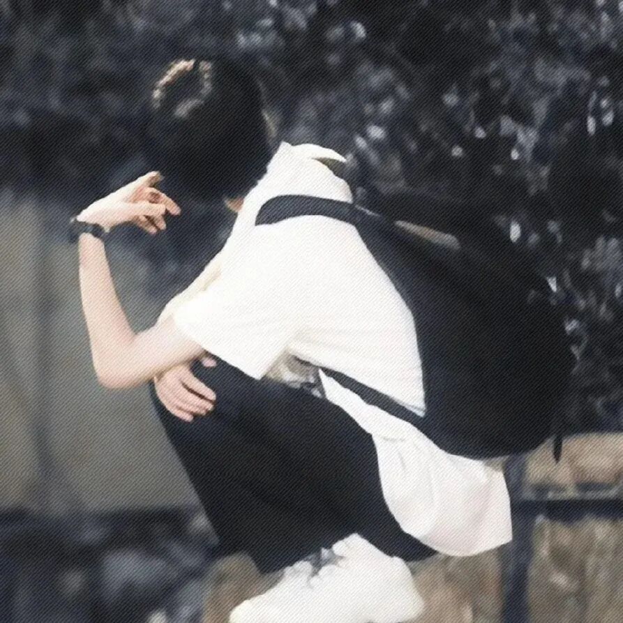 xueyuanfshulianren学院风真人情侣头像