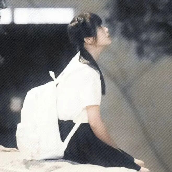 xueyuanfshulianren学院风真人情侣头像