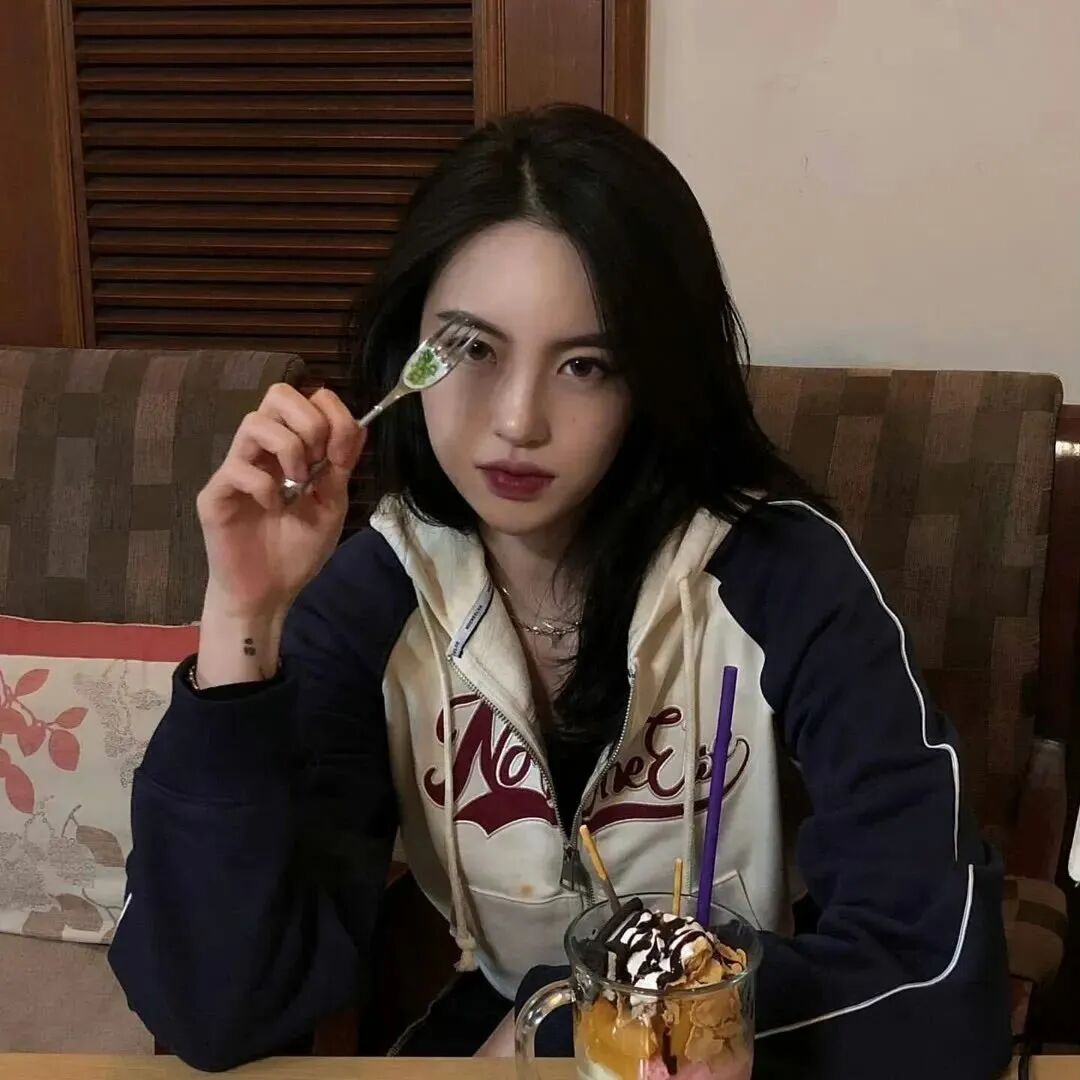 高冷女生头像