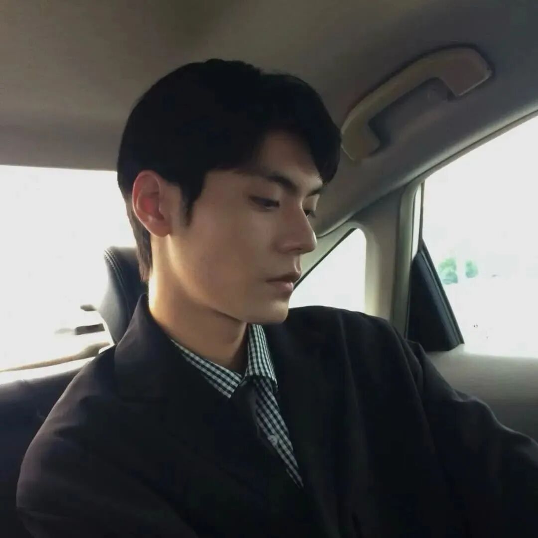 车内小众男生头像