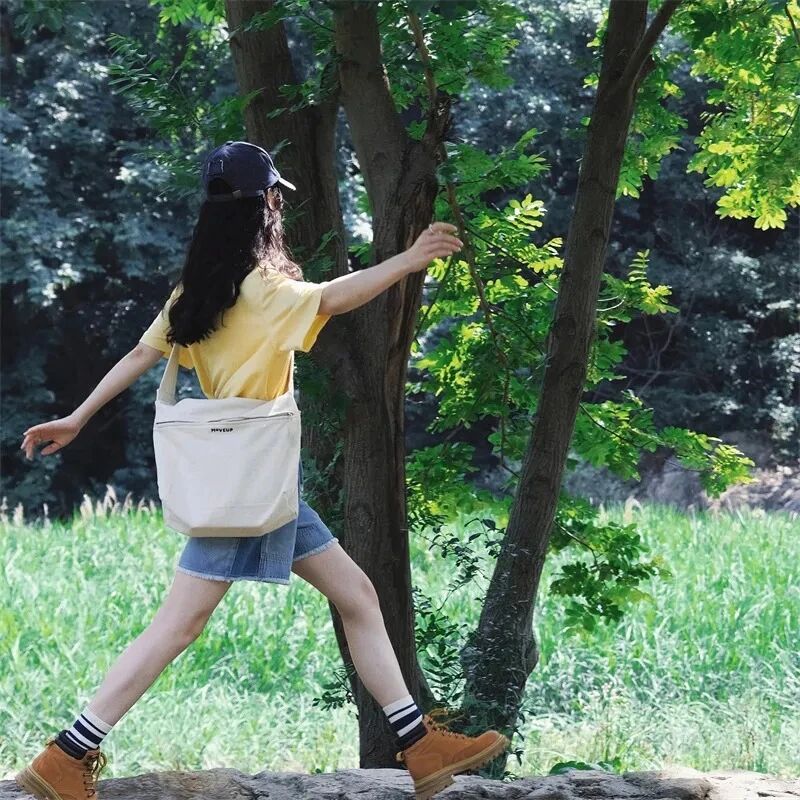 自由感不露脸女生头像
