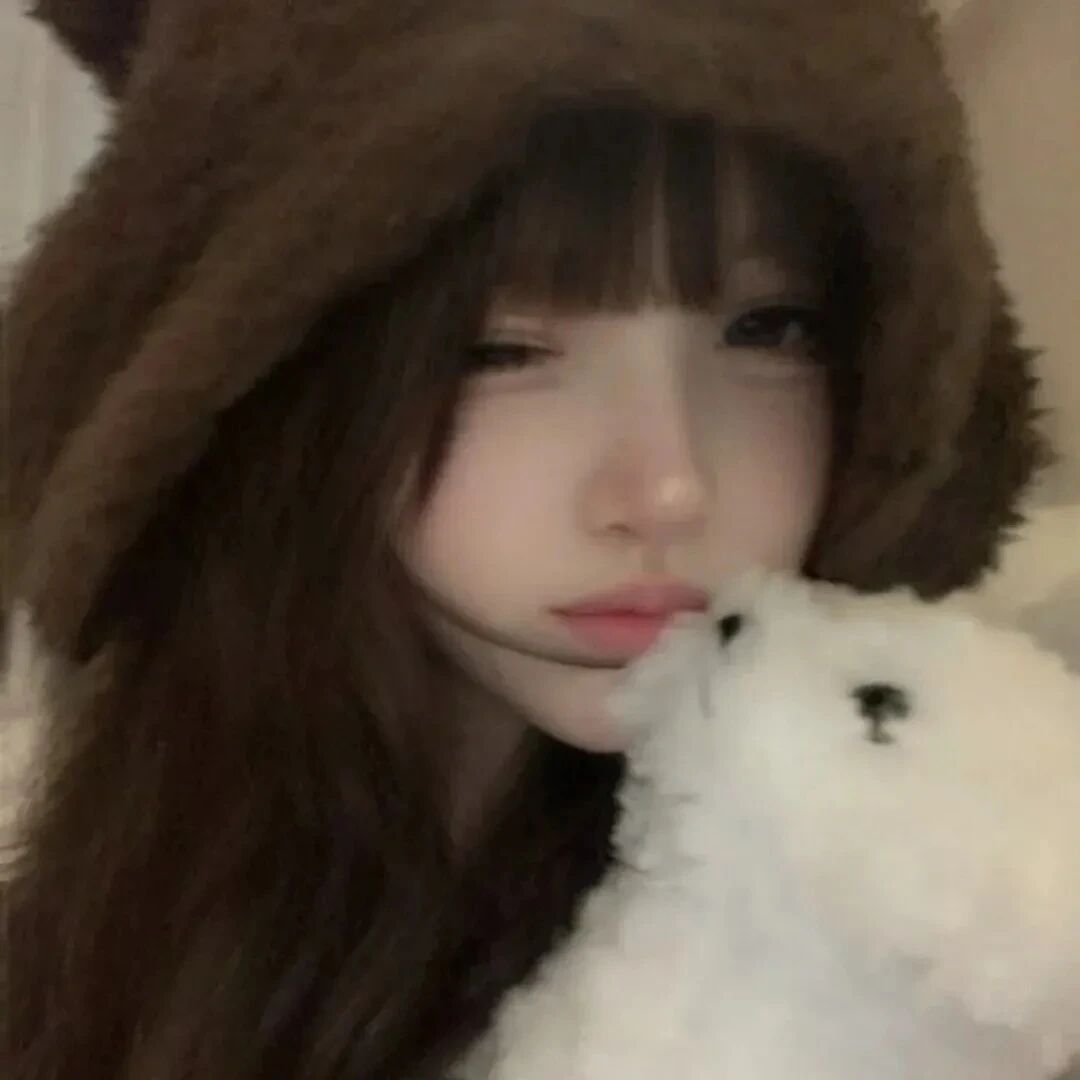 bzgoumencitduiyou抱着狗狗二人闺蜜头像真人闺蜜头像