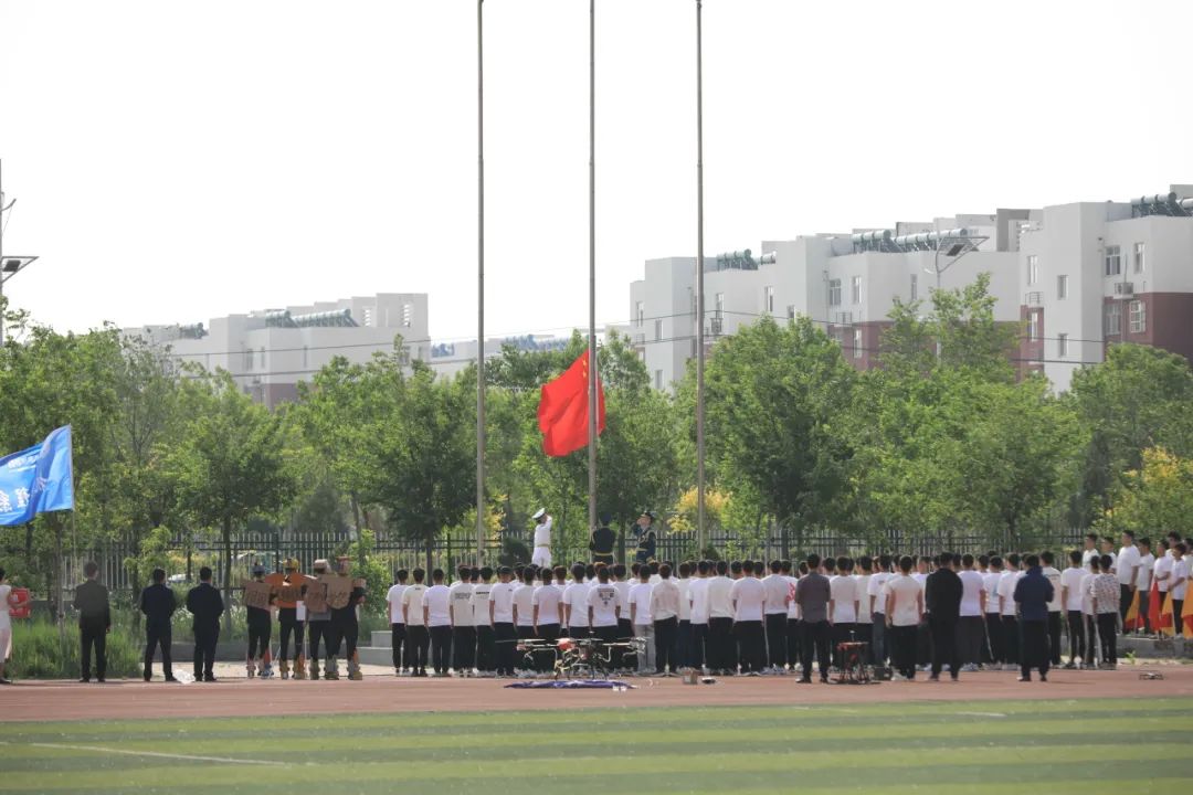 渤海理工职业学院举办第五届春季田径运动会